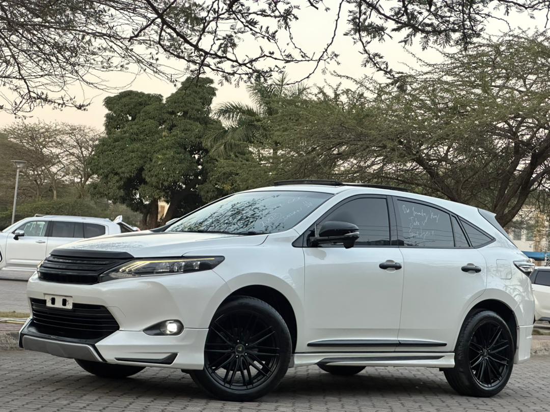 Toyota Harrier new thumbnail 2